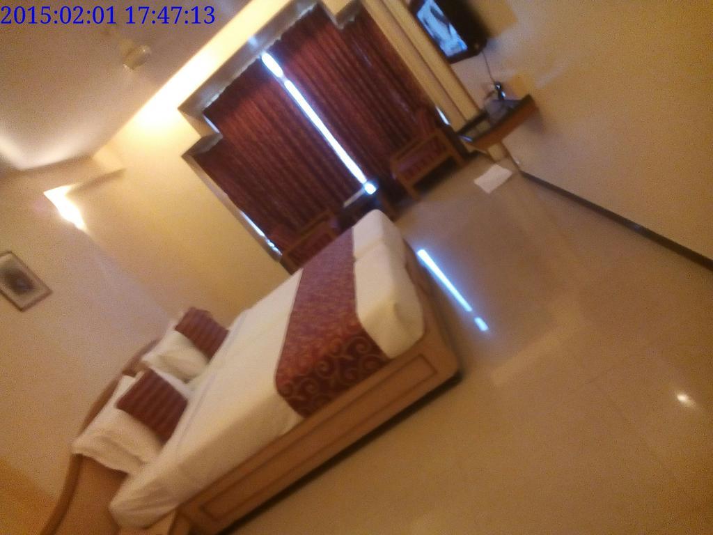 Hotel Salem Castle Экстерьер фото